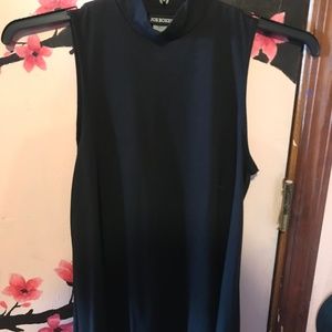 Black sleeveless dress